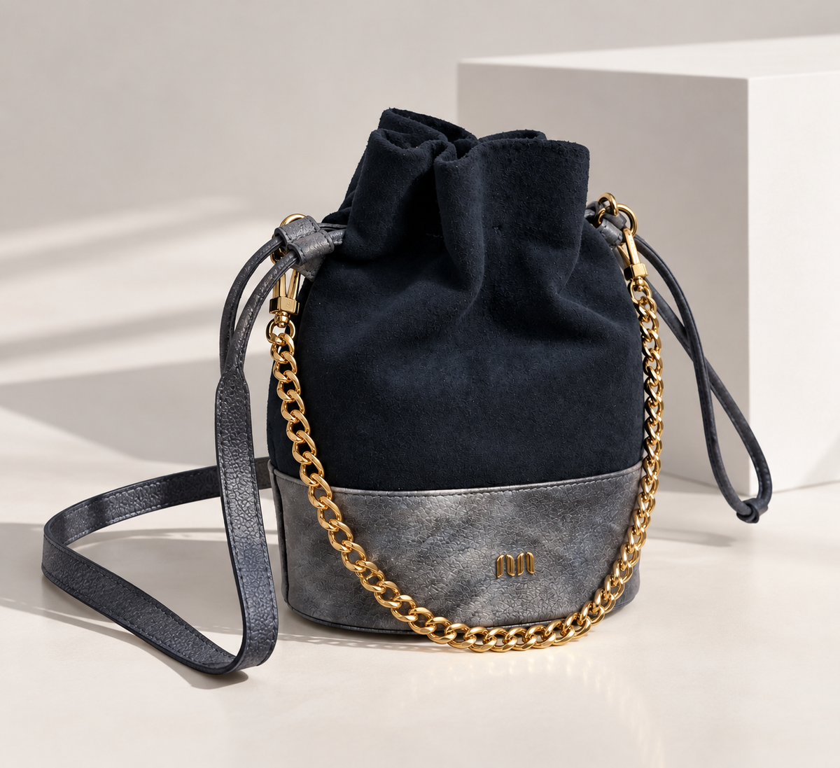 The Talis Bucket bag